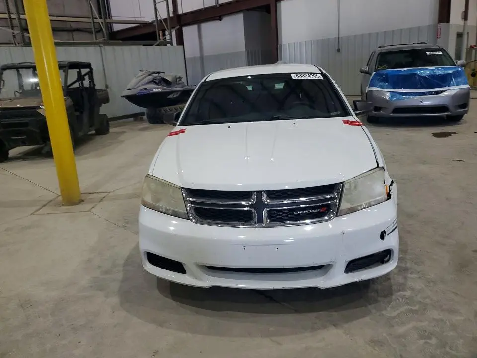 2013 DODGE AVENGER SE  