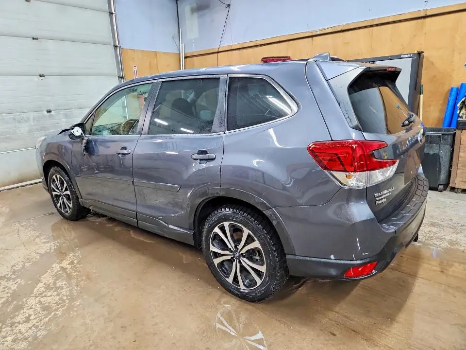2023 SUBARU FORESTER LIMITED  