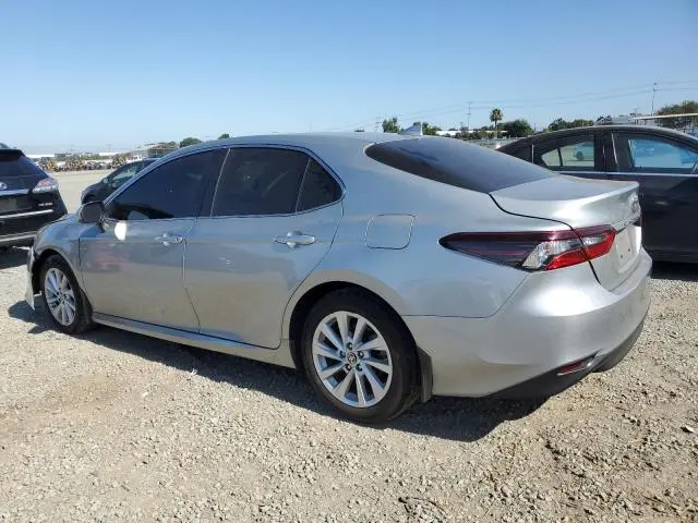 2022 TOYOTA CAMRY LE  