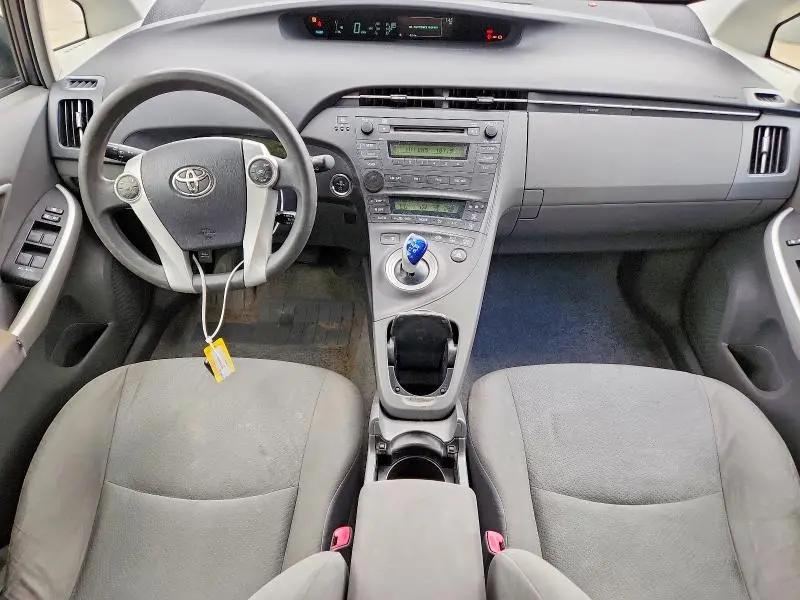 2010 TOYOTA PRIUS II  