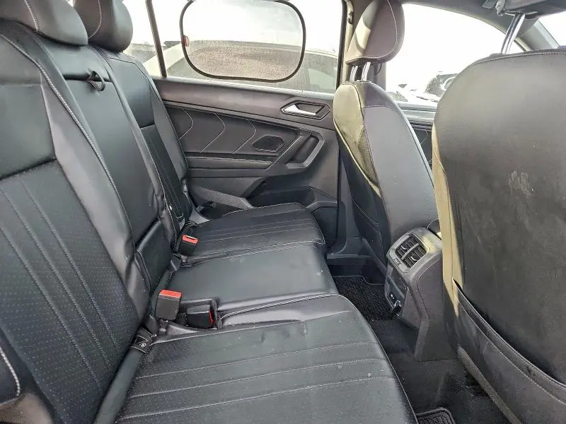 2022 VOLKSWAGEN TIGUAN SE R-LINE BLACK  