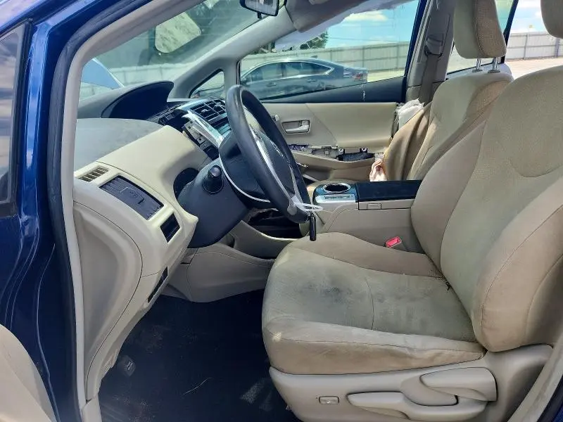 2013 TOYOTA PRIUS V TWO  