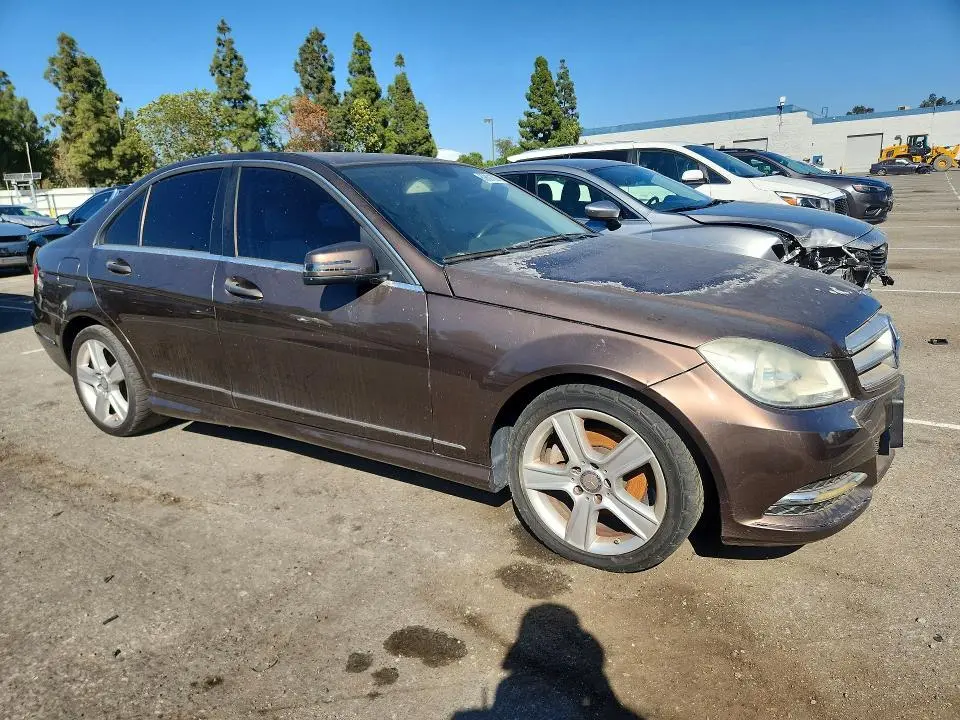 2013 MERCEDES-BENZ C 250  