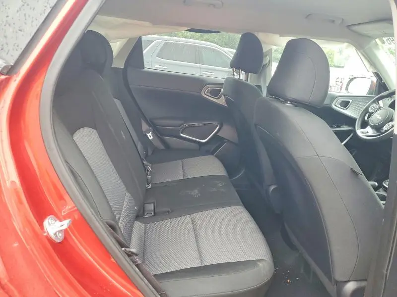 2024 KIA SOUL LX  