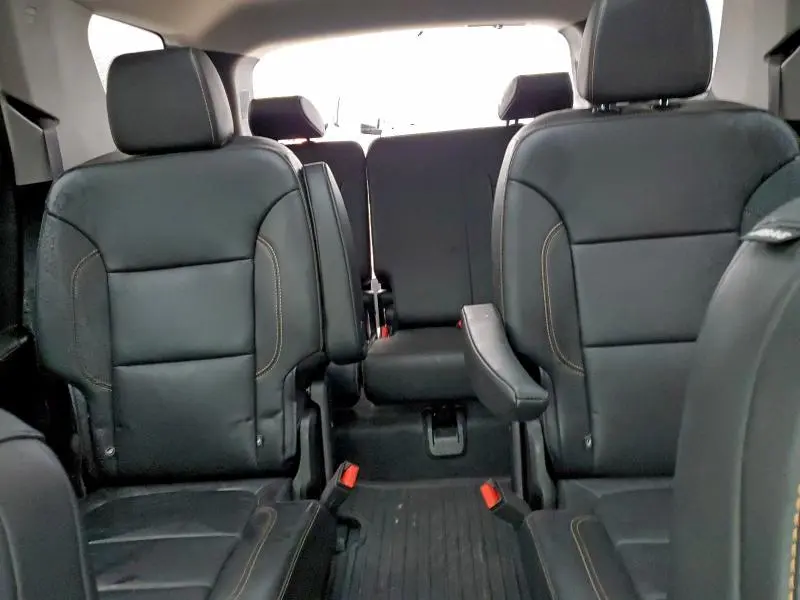 2020 CHEVROLET TRAVERSE LT  