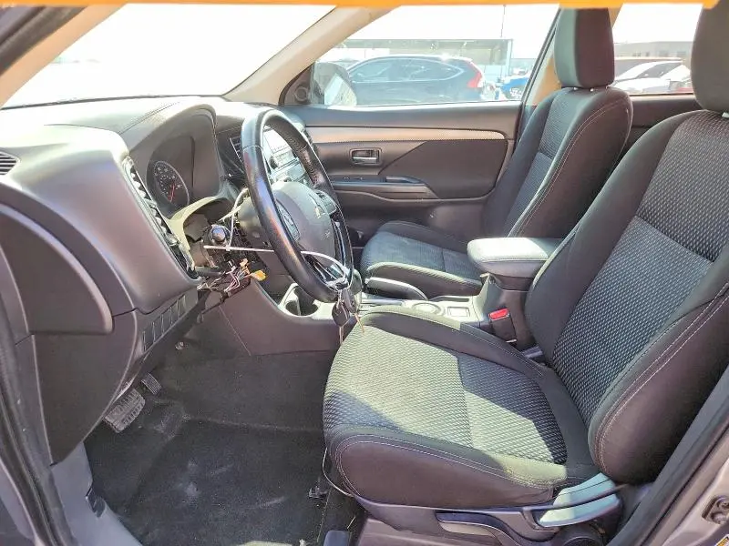 2016 MITSUBISHI OUTLANDER ES  