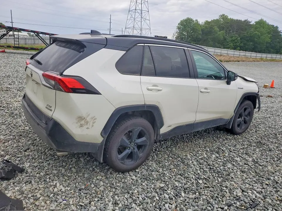 2021 TOYOTA RAV4 XSE  