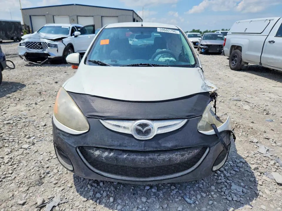2013 MAZDA MAZDA2   