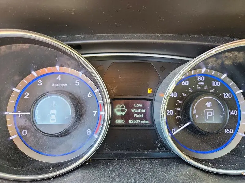 2011 HYUNDAI SONATA GLS  