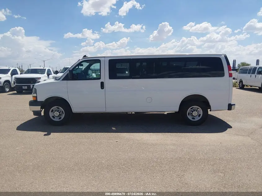 2017 CHEVROLET EXPRESS 3500 LT