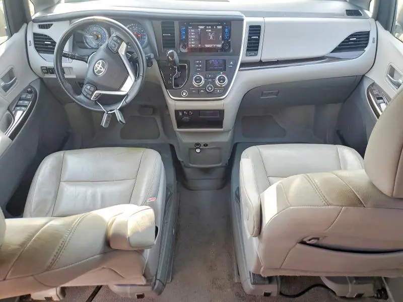 2016 TOYOTA SIENNA XLE 8-PASSENGER  