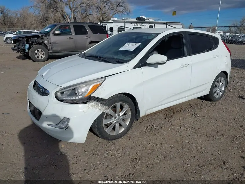 2014 HYUNDAI ACCENT SE