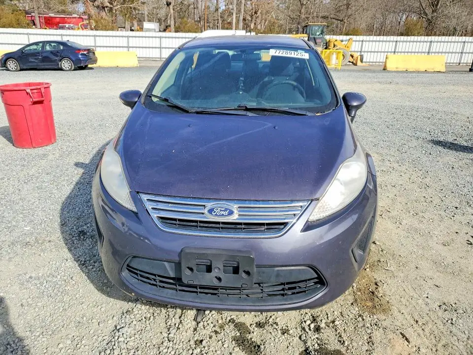 2013 FORD FIESTA SE  
