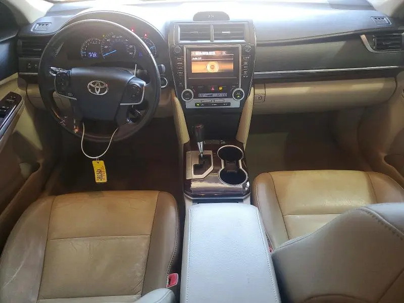 2012 TOYOTA CAMRY XLE V6  