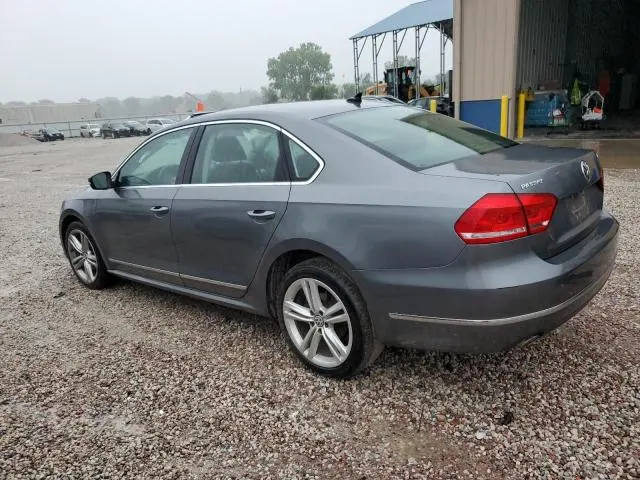 2013 VOLKSWAGEN PASSAT SE  