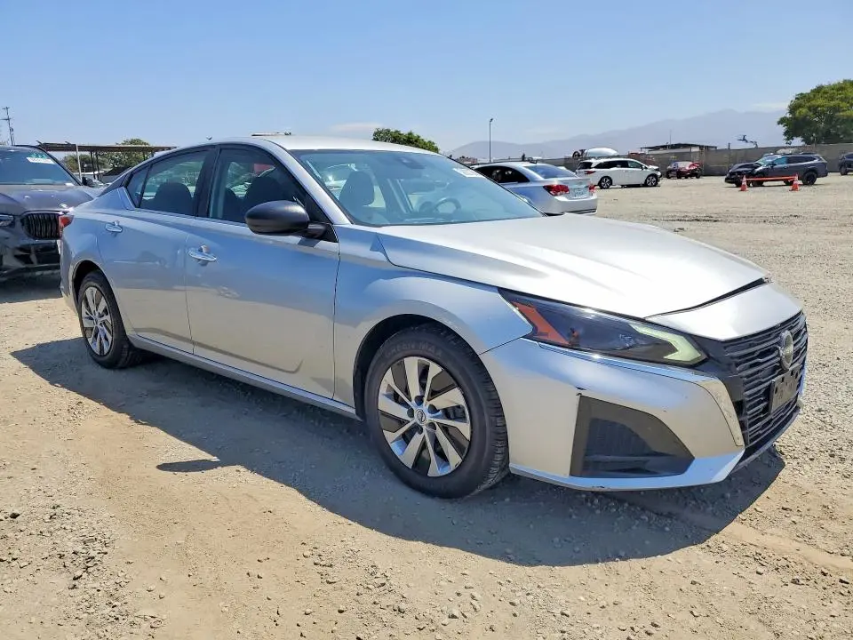 2024 NISSAN ALTIMA S  