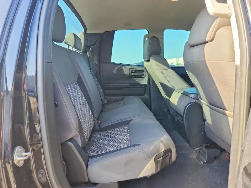 2018 TOYOTA TUNDRA SR  