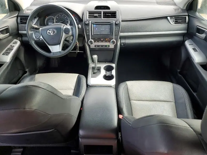 2013 TOYOTA CAMRY SE  