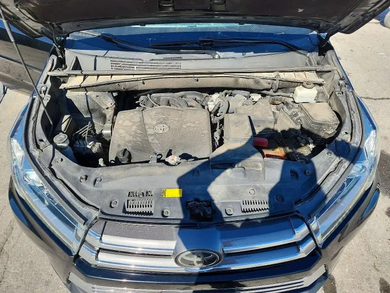 2019 TOYOTA HIGHLANDER LIMITED  