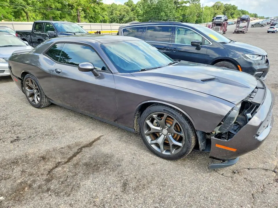 2015 DODGE CHALLENGER SXT PLUS  