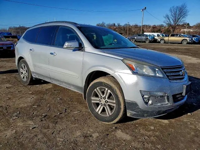 2017 CHEVROLET TRAVERSE LT  