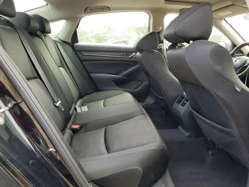 2018 HONDA ACCORD EX  