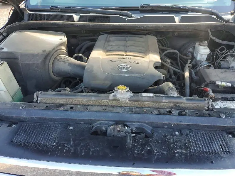 2017 TOYOTA TUNDRA CREWMAX SR5  