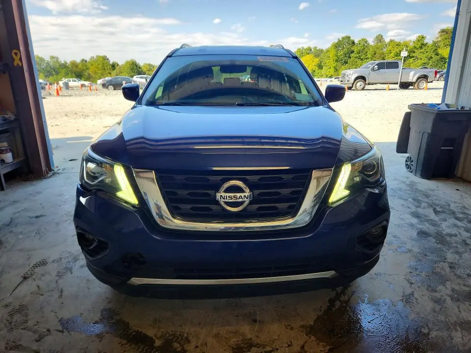 2019 NISSAN PATHFINDER SV  