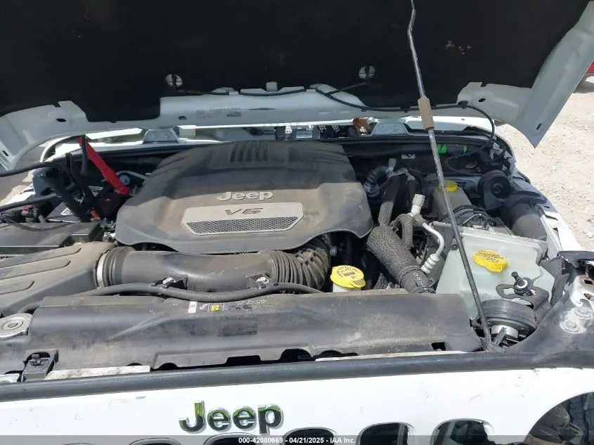 2017 JEEP WRANGLER UNLIMITED SAHARA 4X4