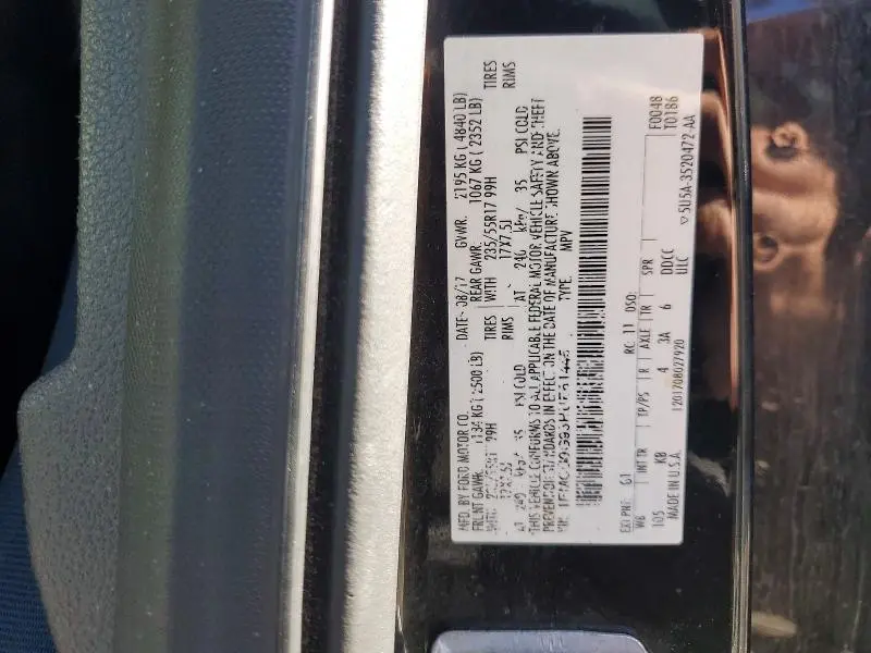 2017 FORD ESCAPE SE  