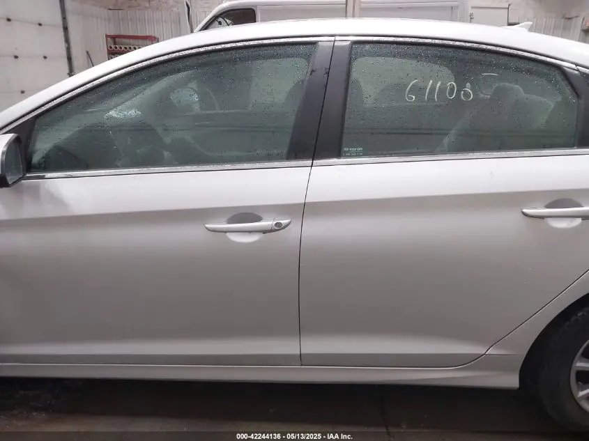 2019 HYUNDAI SONATA SE
