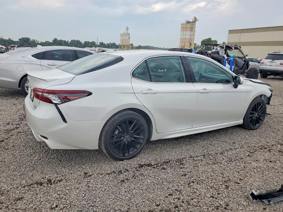 2024 TOYOTA CAMRY XSE  