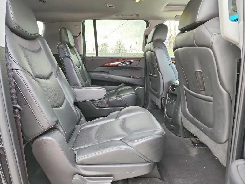 2017 CADILLAC ESCALADE ESV LUXURY  