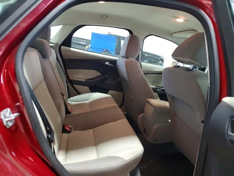 2014 FORD FOCUS SE  