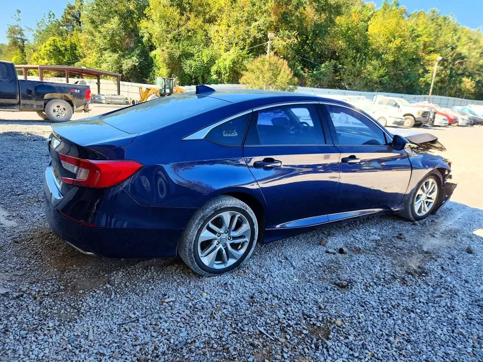 2019 HONDA ACCORD LX  