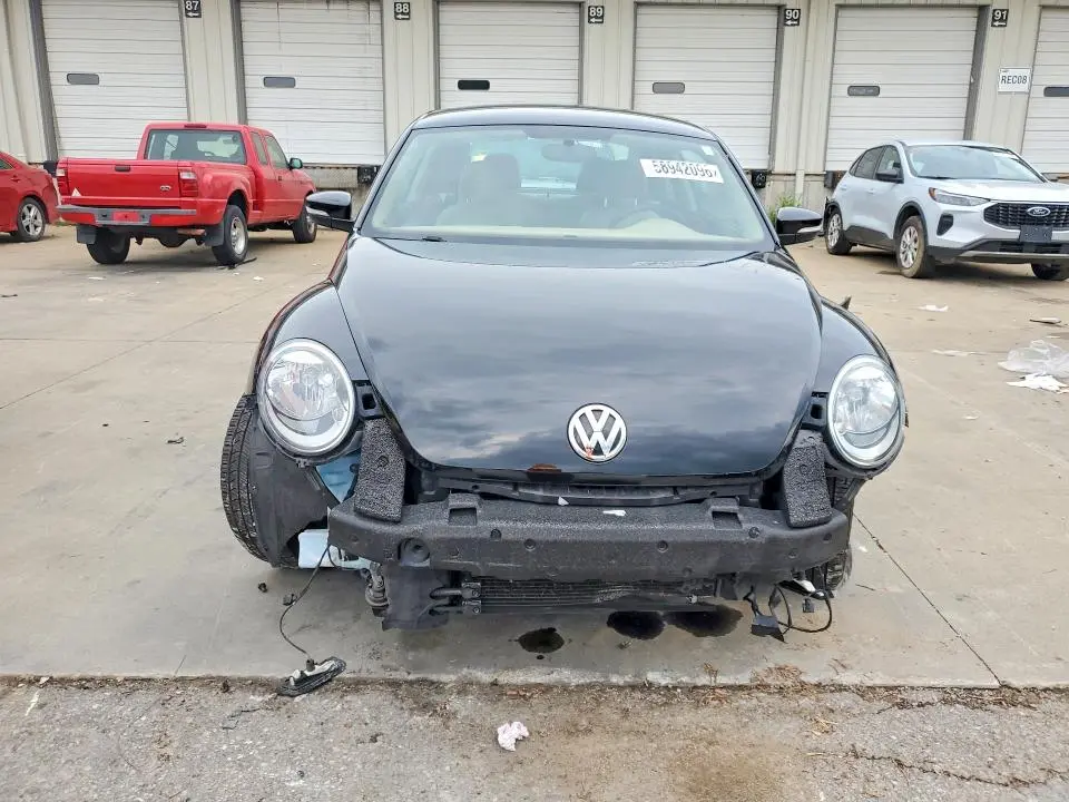 2013 VOLKSWAGEN BEETLE   