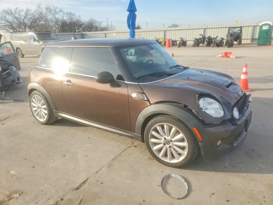 2010 MINI COOPER S  