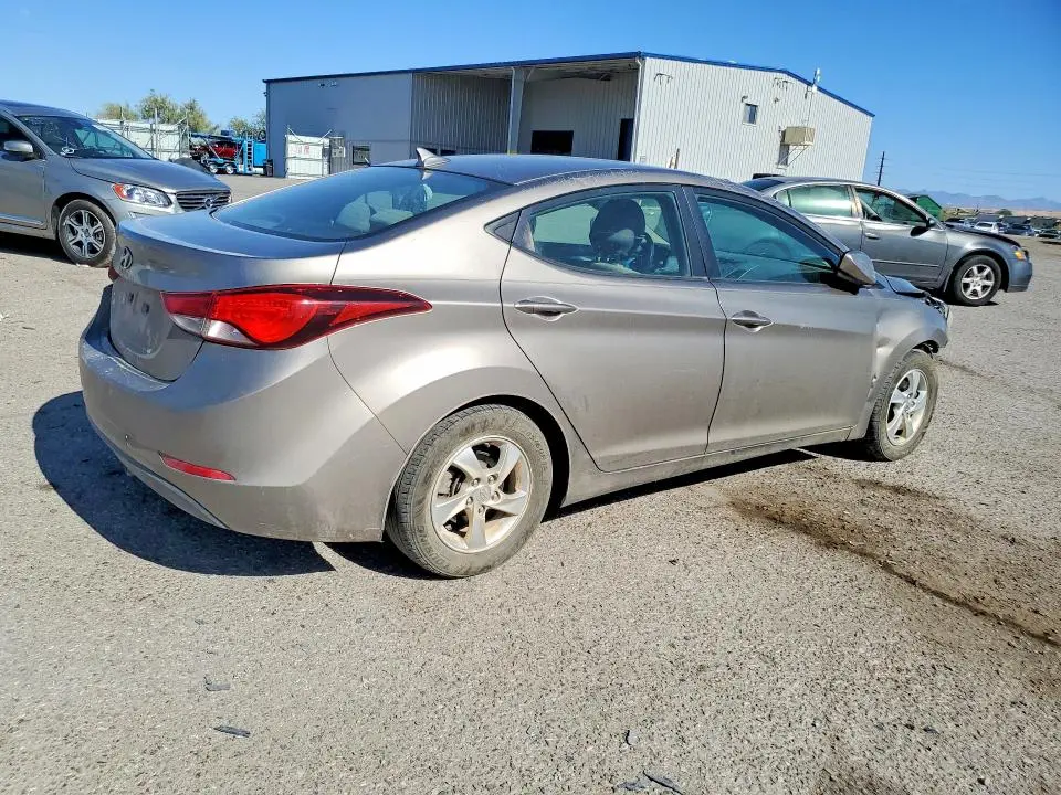 2014 HYUNDAI ELANTRA SE  