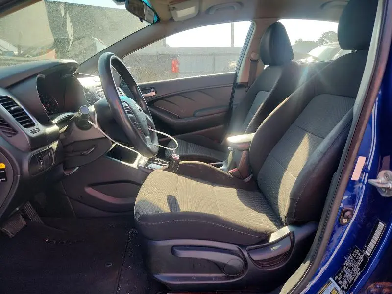 2018 KIA FORTE LX  
