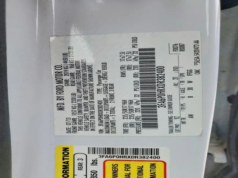 2013 FORD FUSION SE  