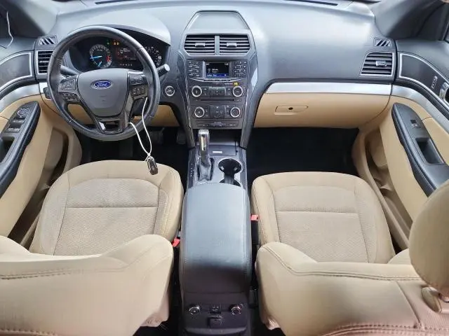 2017 FORD EXPLORER XLT  