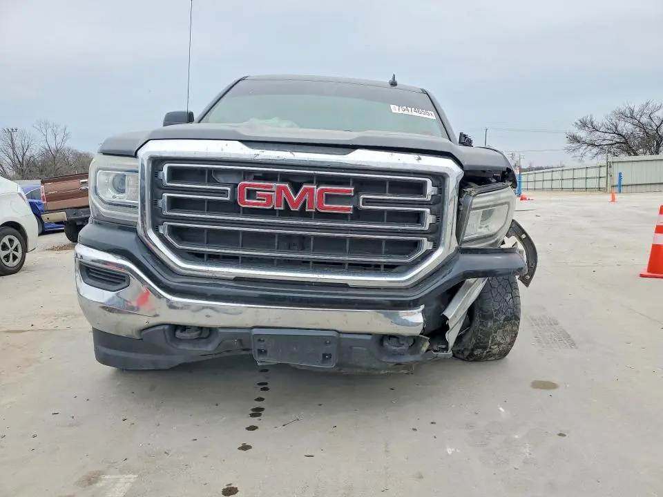 2017 GMC SIERRA K1500 SLE  