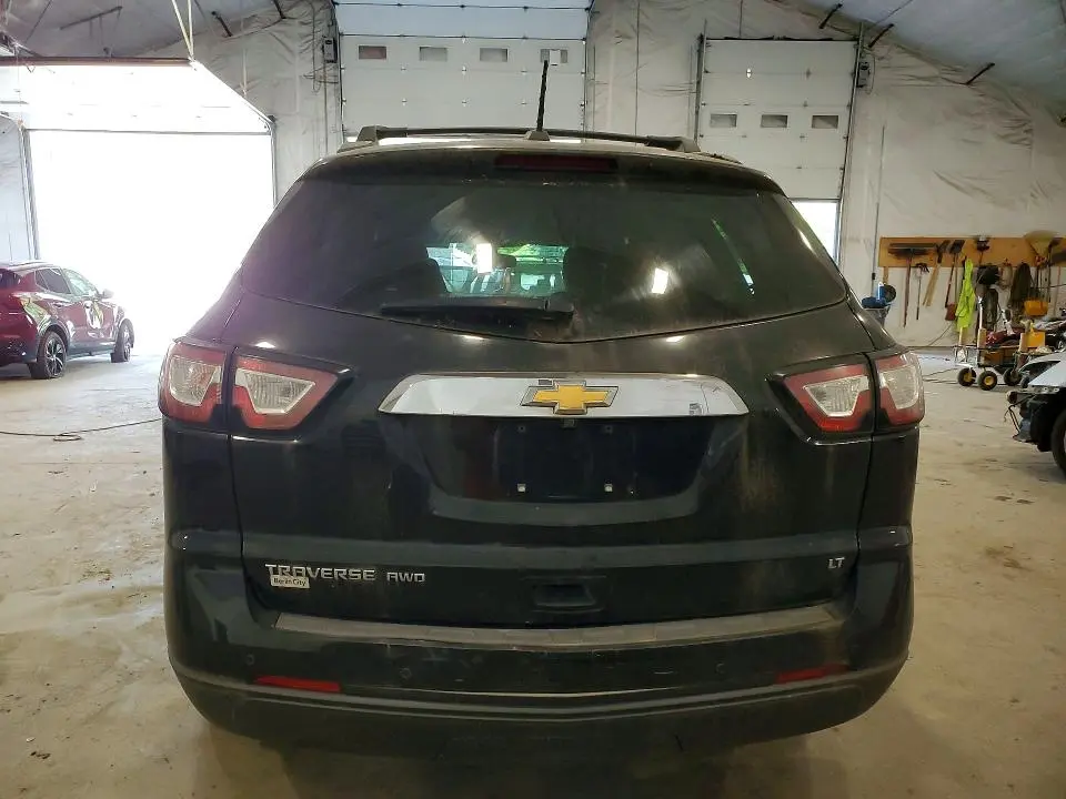 2017 CHEVROLET TRAVERSE LT  