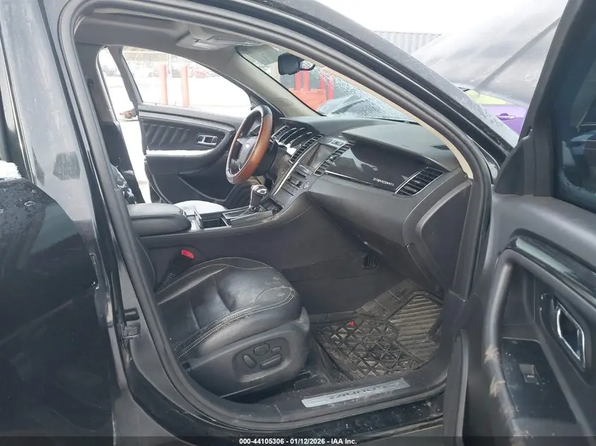 2010 FORD TAURUS LIMITED