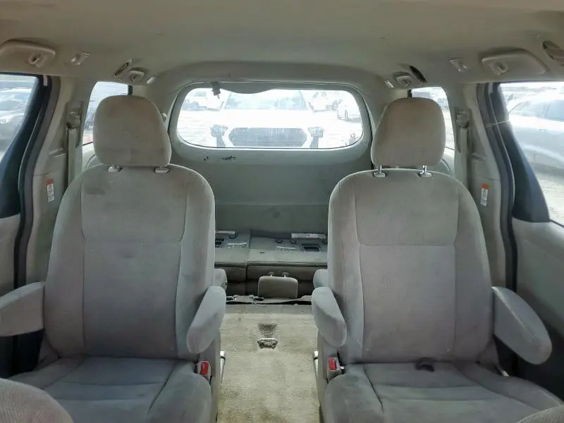 2017 TOYOTA SIENNA   
