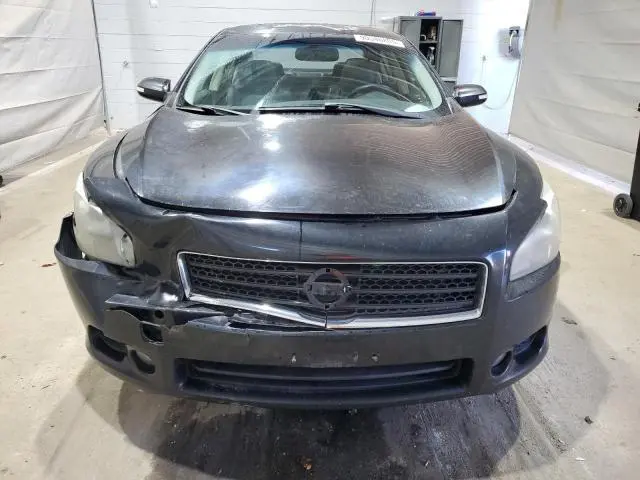 2011 NISSAN MAXIMA S  