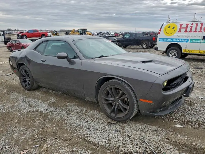 2016 DODGE CHALLENGER SXT  