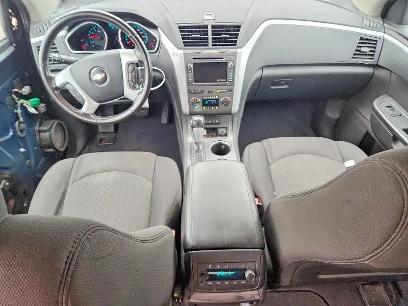 2010 CHEVROLET TRAVERSE LT  