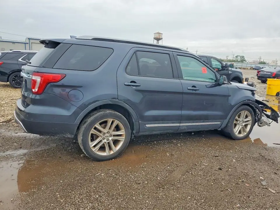 2017 FORD EXPLORER XLT  