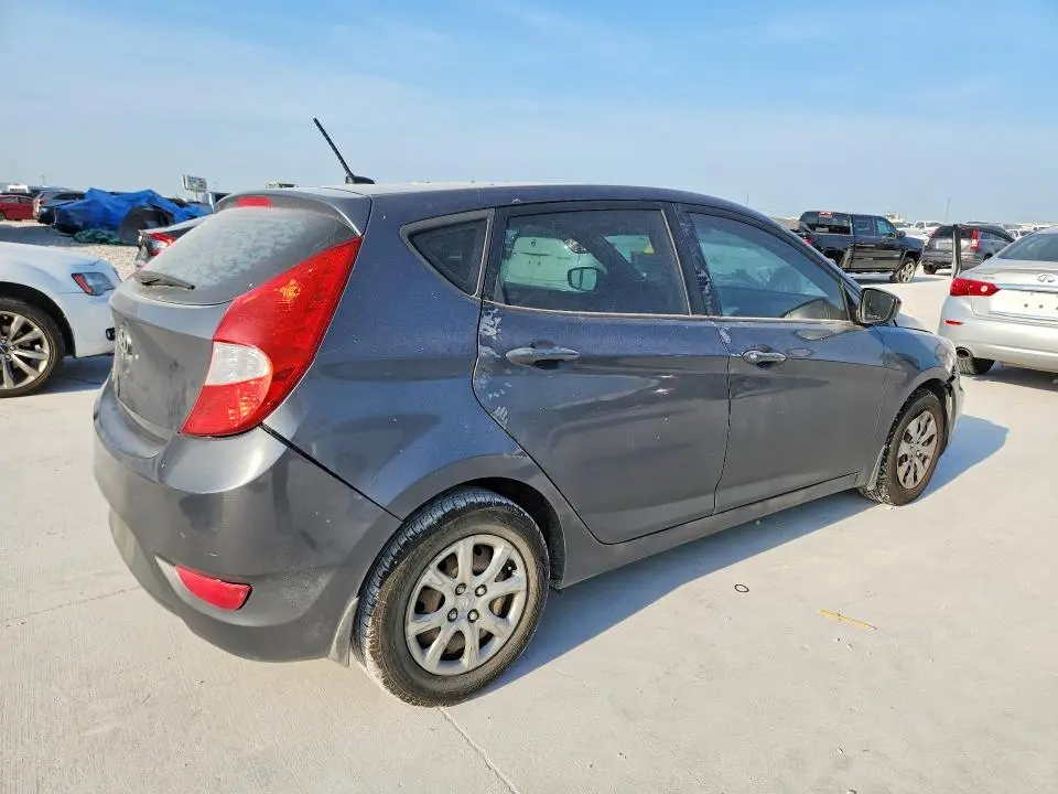 2013 HYUNDAI ACCENT GS  